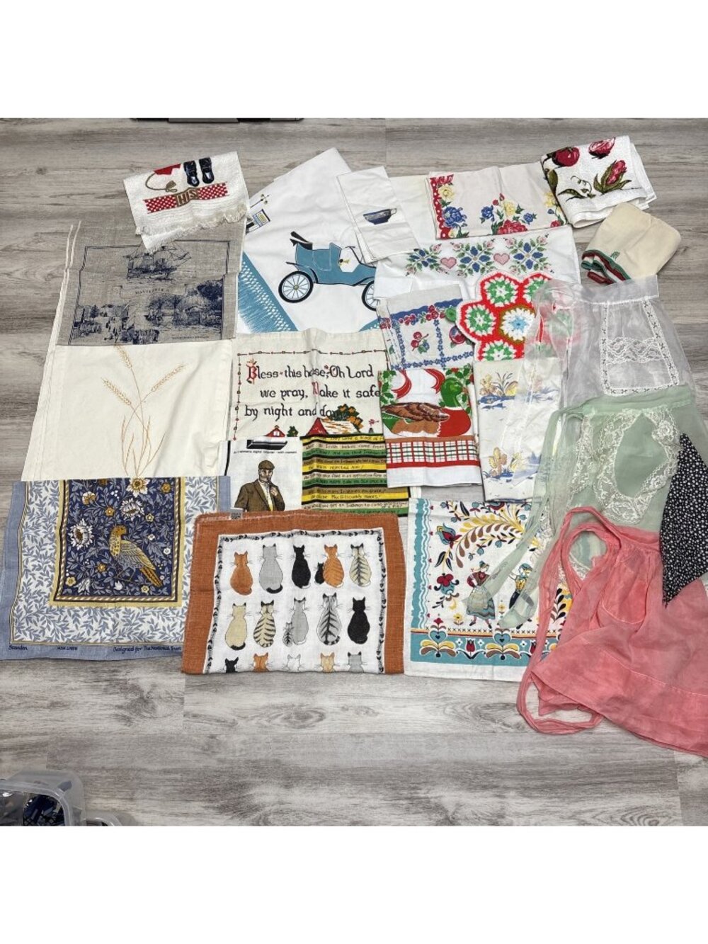 Vintage Linen Lot Tea Towels Travel Prints Europe Kitchen Textiles 4+ lbs